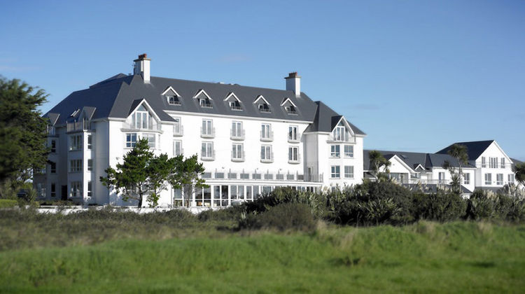 Garryvoe Hotel Exterior
