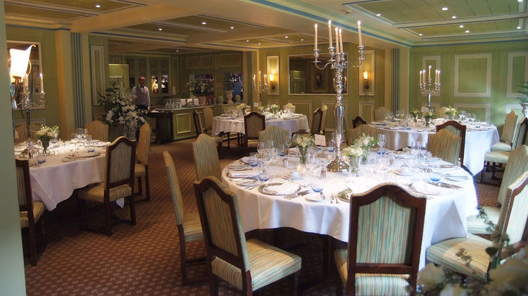 Waldhotel Doldenhorn Hotel Restaurant