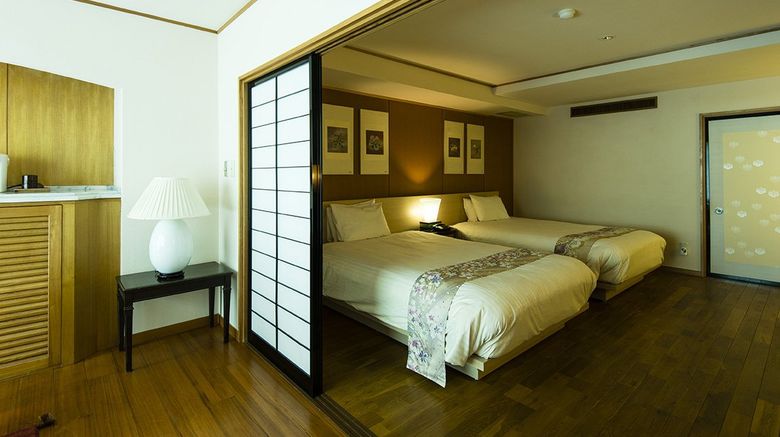 <b>Tobira Onsen, Myojinkan Room</b>. Images powered by <a href="https://www.leonardoworldwide.com/" title="Leonardo Worldwide" target="_blank">Leonardo</a>.