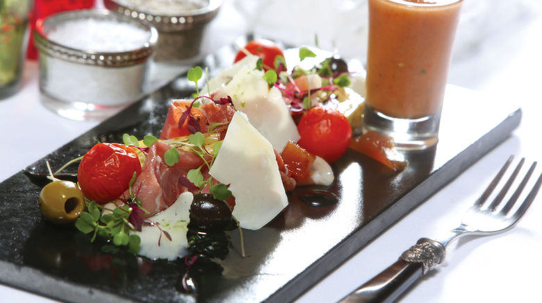 <b>Frensham Pond Hotel Restaurant</b>. Images powered by <a href="https://www.leonardoworldwide.com/" title="Leonardo Worldwide" target="_blank">Leonardo</a>.