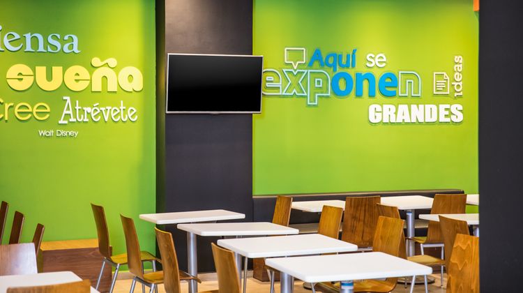 One Monterrey Aeropuerto Restaurant