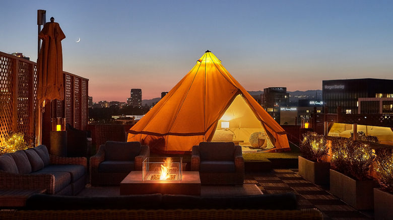 <b>Beverly Wilshire, A Four Seasons Hotel Suite</b>. Images powered by <a href="https://www.leonardoworldwide.com/" title="Leonardo Worldwide" target="_blank">Leonardo</a>.