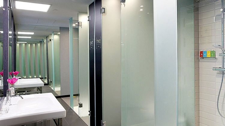 TWO Hotel Barcelona By Axel Room