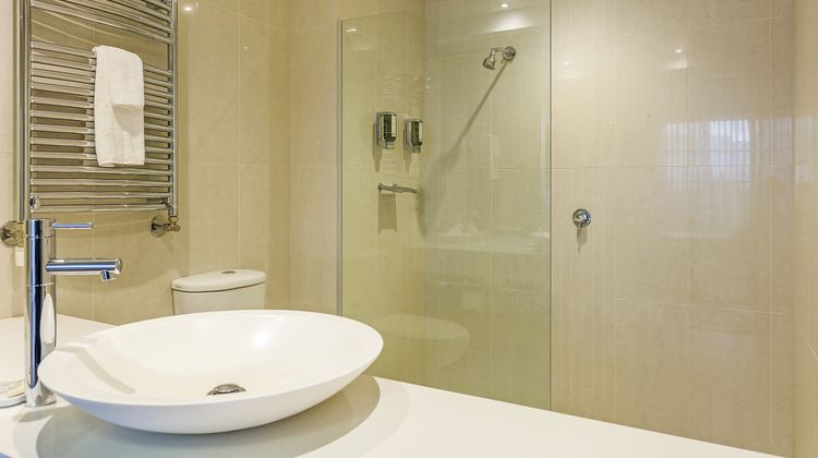 Deep Blue Hotel & Hot Springs Suite
