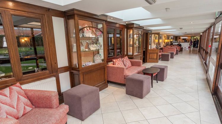 Falcon Hotel Lobby