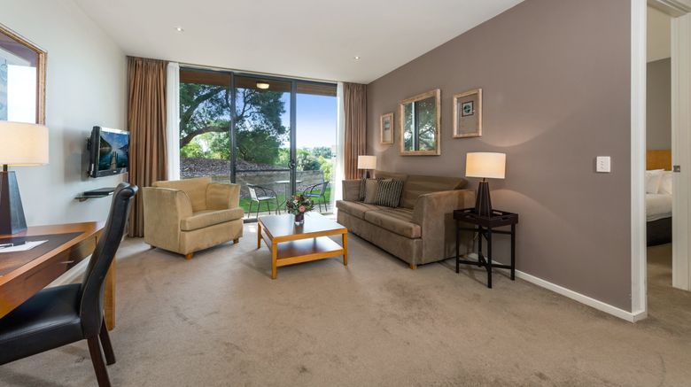 <b>Peppers Moonah Links Resort Mornington Suite</b>. Images powered by <a href="https://www.leonardoworldwide.com/" title="Leonardo Worldwide" target="_blank">Leonardo</a>.