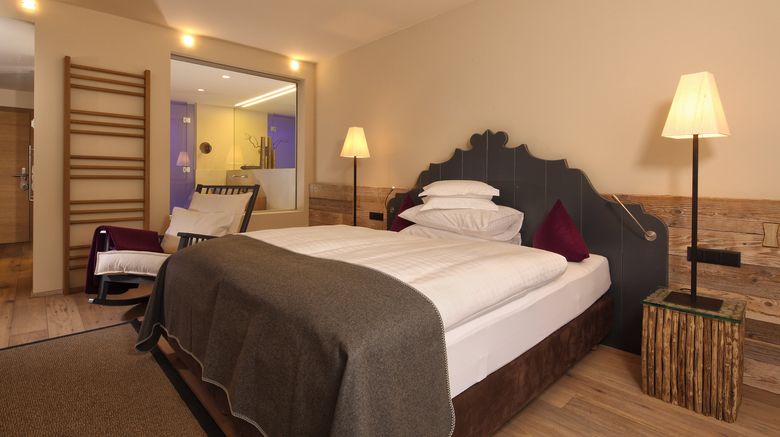 <b>Bergland Design & Wellnesshotel Soelden Suite</b>. Images powered by <a href="https://www.leonardoworldwide.com/" title="Leonardo Worldwide" target="_blank">Leonardo</a>.