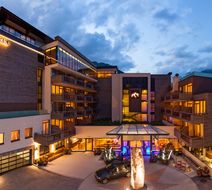 Bergland Design & Wellnesshotel Soelden Exterior