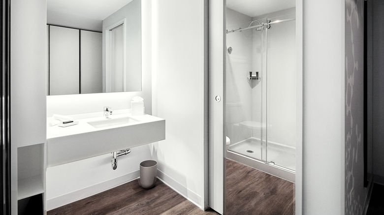 <b>Universal's Aventura Hotel Room</b>. Images powered by <a href="https://www.leonardoworldwide.com/" title="Leonardo Worldwide" target="_blank">Leonardo</a>.
