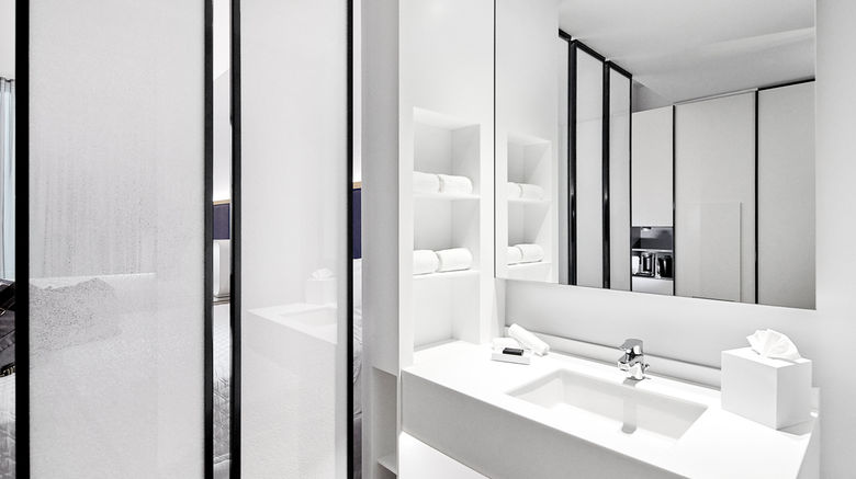<b>Universal's Aventura Hotel Room</b>. Images powered by <a href="https://www.leonardoworldwide.com/" title="Leonardo Worldwide" target="_blank">Leonardo</a>.