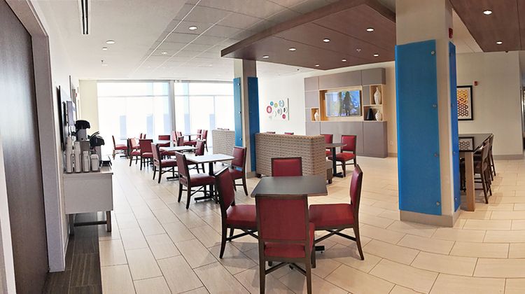 Holiday Inn Express & Suites Rantoul Restaurant