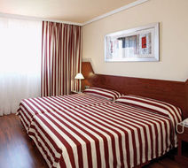 Hotel Frontair Congress Aeropuerto Room