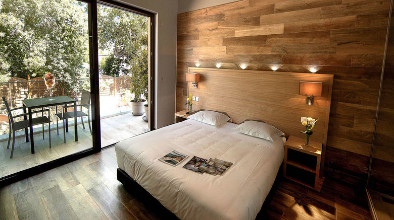 <b>Seventeen Hotel Room</b>. Images powered by <a href="https://www.leonardoworldwide.com/" title="Leonardo Worldwide" target="_blank">Leonardo</a>.