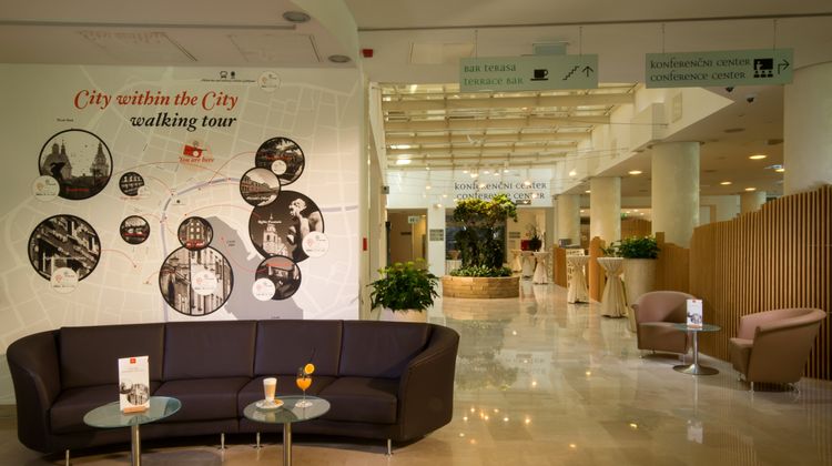 City Hotel Ljubljana Lobby