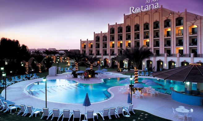 Al Ain Rotana Hotel Exterior
