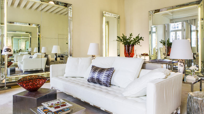 <b>Palazzina Grassi Suite</b>. Images powered by <a href="https://www.leonardoworldwide.com/" title="Leonardo Worldwide" target="_blank">Leonardo</a>.