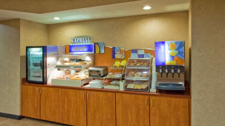 <b>Holiday Inn Express Restaurant</b>. Images powered by <a href="https://www.leonardoworldwide.com/" title="Leonardo Worldwide" target="_blank">Leonardo</a>.
