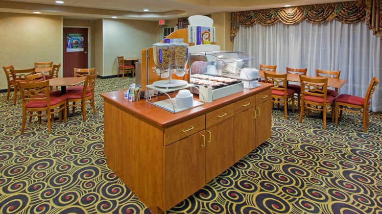 <b>Holiday Inn Express Restaurant</b>. Images powered by <a href="https://www.leonardoworldwide.com/" title="Leonardo Worldwide" target="_blank">Leonardo</a>.