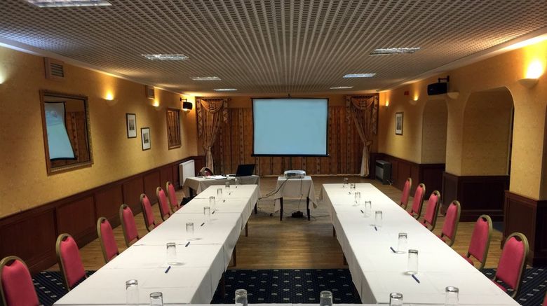 <b>Pentland Hotel Meeting</b>. Images powered by <a href="https://www.leonardoworldwide.com/" title="Leonardo Worldwide" target="_blank">Leonardo</a>.