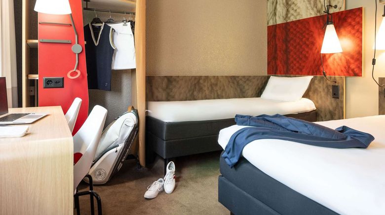 <b>Ibis Geneve Centre Gare Room</b>. Images powered by <a href="https://www.leonardoworldwide.com/" title="Leonardo Worldwide" target="_blank">Leonardo</a>.