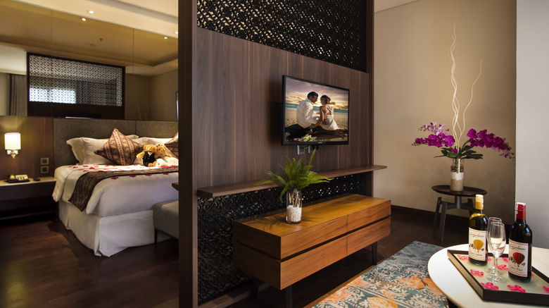 <b>Ascott Waterplace Surabaya Suite</b>. Images powered by <a href="https://www.leonardoworldwide.com/" title="Leonardo Worldwide" target="_blank">Leonardo</a>.