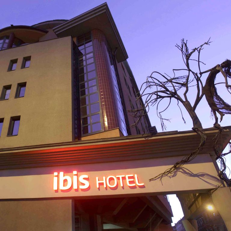 Ibis Budapest Heroes Square