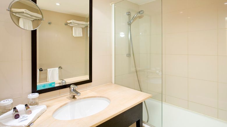 <b>Mercure Montpellier Centre Antigone Room</b>. Images powered by <a href="https://www.leonardoworldwide.com/" title="Leonardo Worldwide" target="_blank">Leonardo</a>.