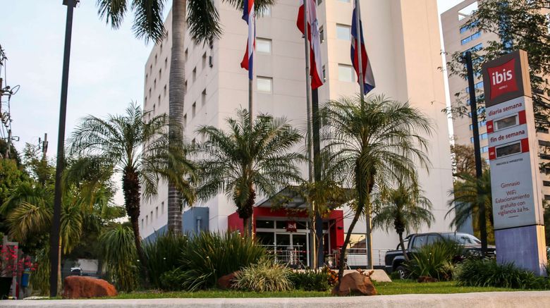 Ibis Asuncion Exterior. Images powered by <a href="http://www.leonardo.com" target="_blank" rel="noopener">Leonardo</a>.