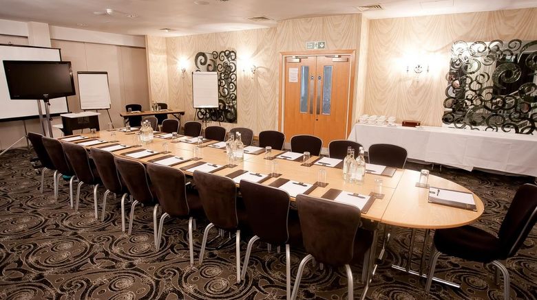 <b>Pinewood Hotel Meeting</b>. Images powered by <a href="https://www.leonardoworldwide.com/" title="Leonardo Worldwide" target="_blank">Leonardo</a>.