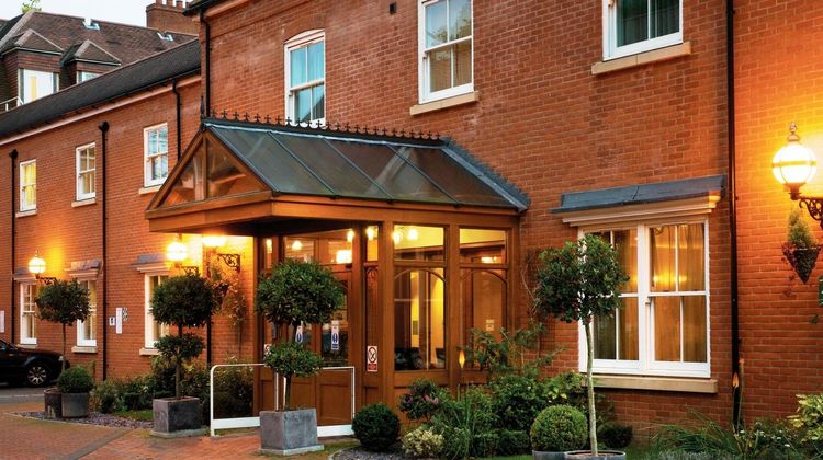 Pinewood Hotel Exterior