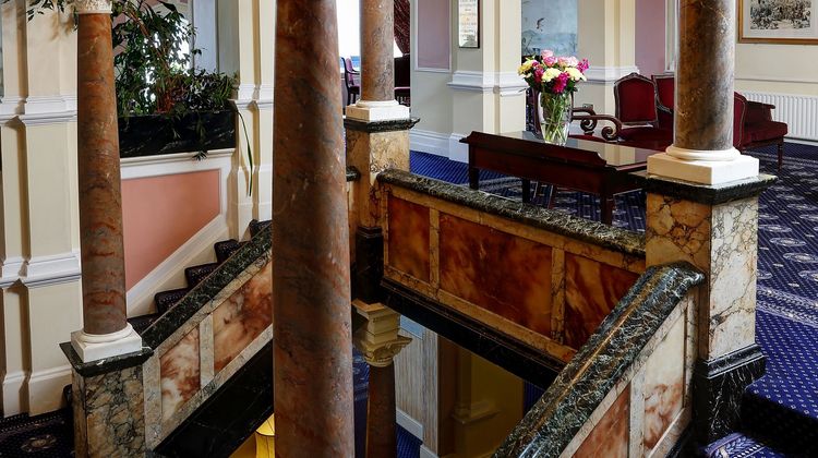 Royal Victoria Hotel Lobby