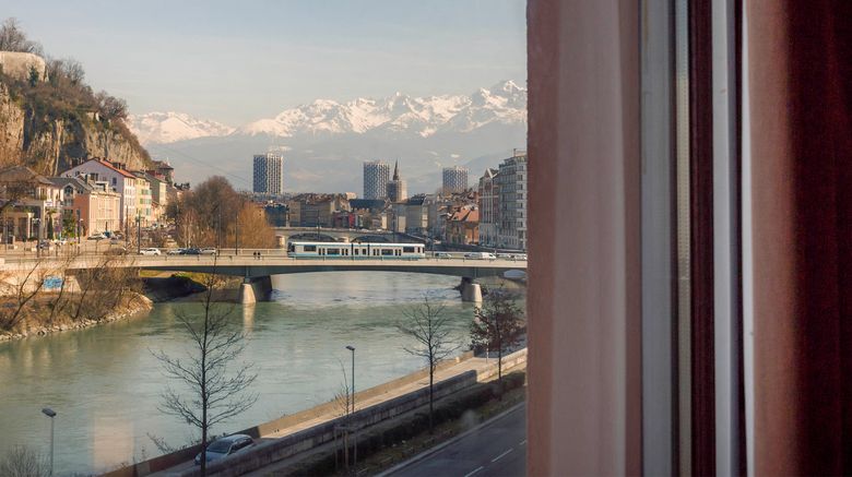 <b>Ibis Grenoble Gare Room</b>. Images powered by <a href="https://www.leonardoworldwide.com/" title="Leonardo Worldwide" target="_blank">Leonardo</a>.