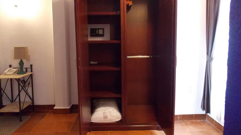 <b>Hotel Real de Leyendas Room</b>. Images powered by <a href="https://www.leonardoworldwide.com/" title="Leonardo Worldwide" target="_blank">Leonardo</a>.