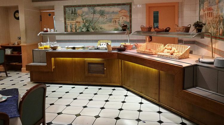 Norfolk Plaza Hotel Restaurant