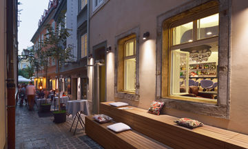 Vander Urbani Resort