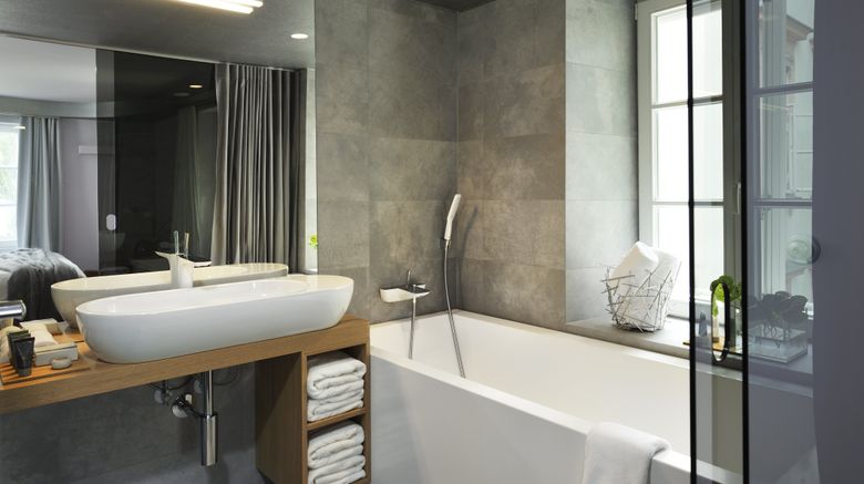 <b>Vander Urbani Resort Room</b>. Images powered by <a href="https://www.leonardoworldwide.com/" title="Leonardo Worldwide" target="_blank">Leonardo</a>.