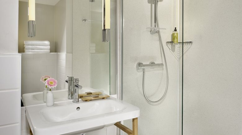<b>Citadines Barbican London Room</b>. Images powered by <a href="https://www.leonardoworldwide.com/" title="Leonardo Worldwide" target="_blank">Leonardo</a>.