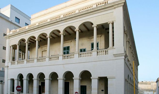 Palazzo Capua Exterior