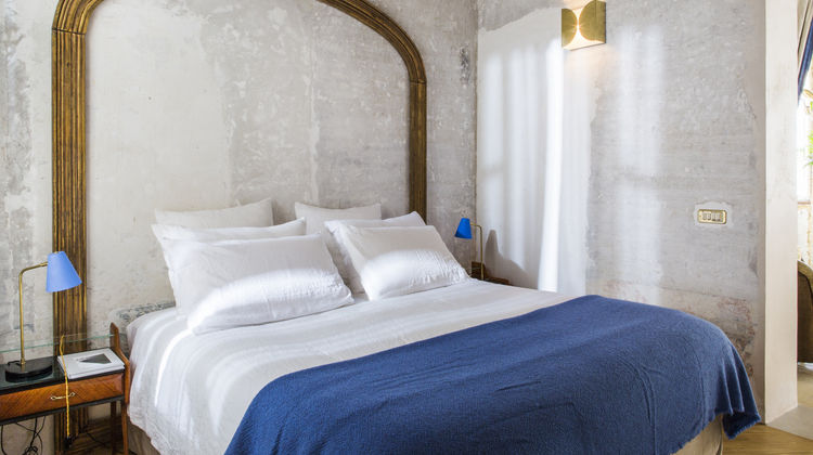 G-Rough Luxury Suites Suite