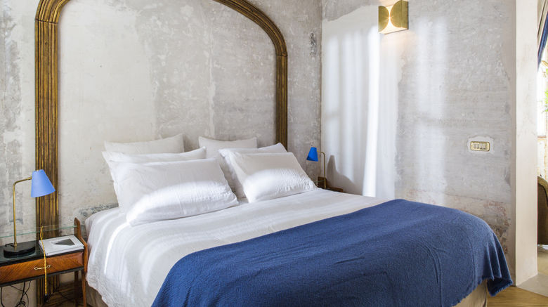 <b>G-Rough Luxury Suites Suite</b>. Images powered by <a href="https://www.leonardoworldwide.com/" title="Leonardo Worldwide" target="_blank">Leonardo</a>.