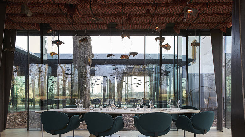 <b>La Maison Troisgros Restaurant</b>. Images powered by <a href="https://www.leonardoworldwide.com/" title="Leonardo Worldwide" target="_blank">Leonardo</a>.