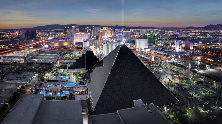 Luxor Hotel & Casino Exterior
