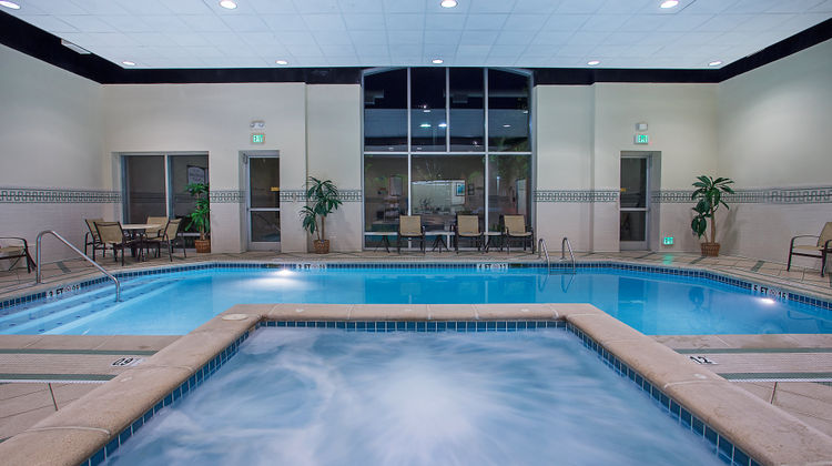 Staybridge Suites Chattanooga Downtown Pool