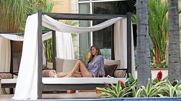 InterContinental at Metrocentro Mall Pool