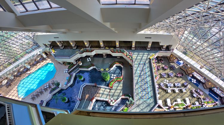 Crowne Plaza St Louis Airport Lobby