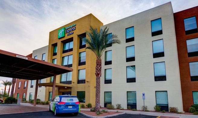 Holiday Inn Express Phoenix North Exterior
