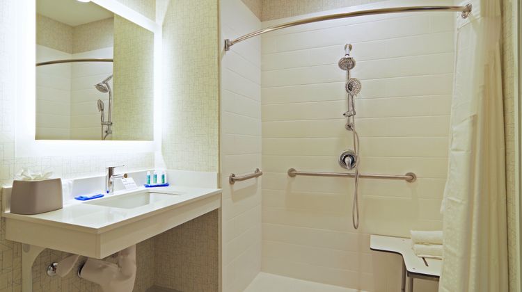 Holiday Inn Express Phoenix North Room