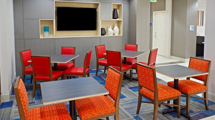 Holiday Inn Express Phoenix North Restaurant