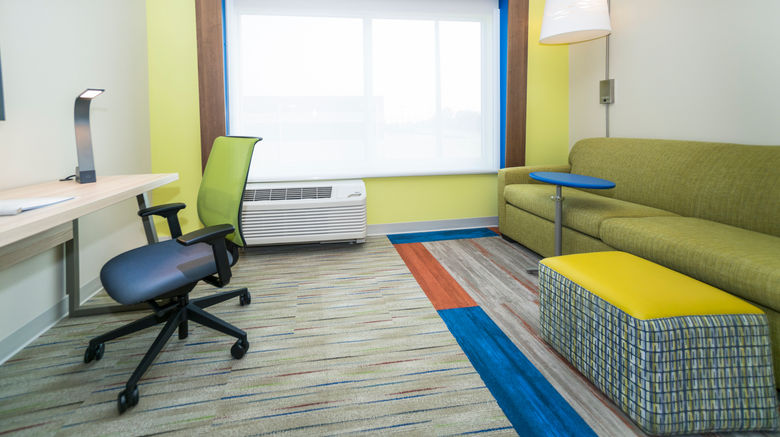 <b>Holiday Inn Express & Suites Southaven Suite</b>. Images powered by <a href="https://www.leonardoworldwide.com/" title="Leonardo Worldwide" target="_blank">Leonardo</a>.