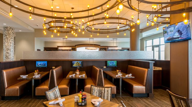 Holiday Inn Paducah Riverfront Restaurant
